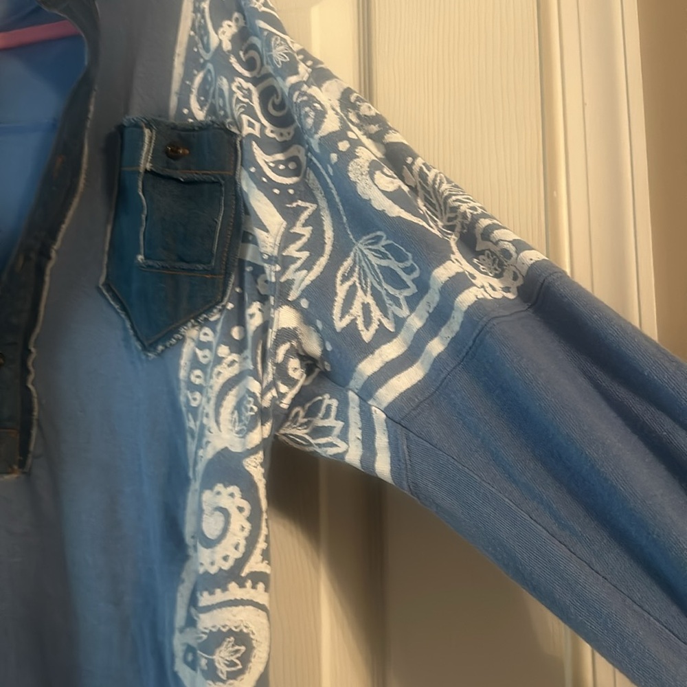 Blue Paisley Women's Top - Picture 5 of 7